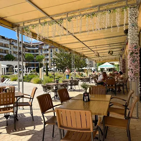 1bd In Royal Sun Complex, Sunny By Flat Mаnager סאני ביץ'